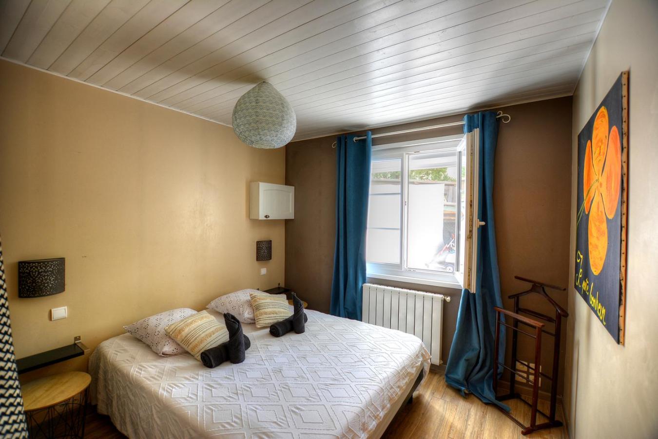 Villa Néoulaise 12 couchages avec piscine et spa en Provence (chambre)