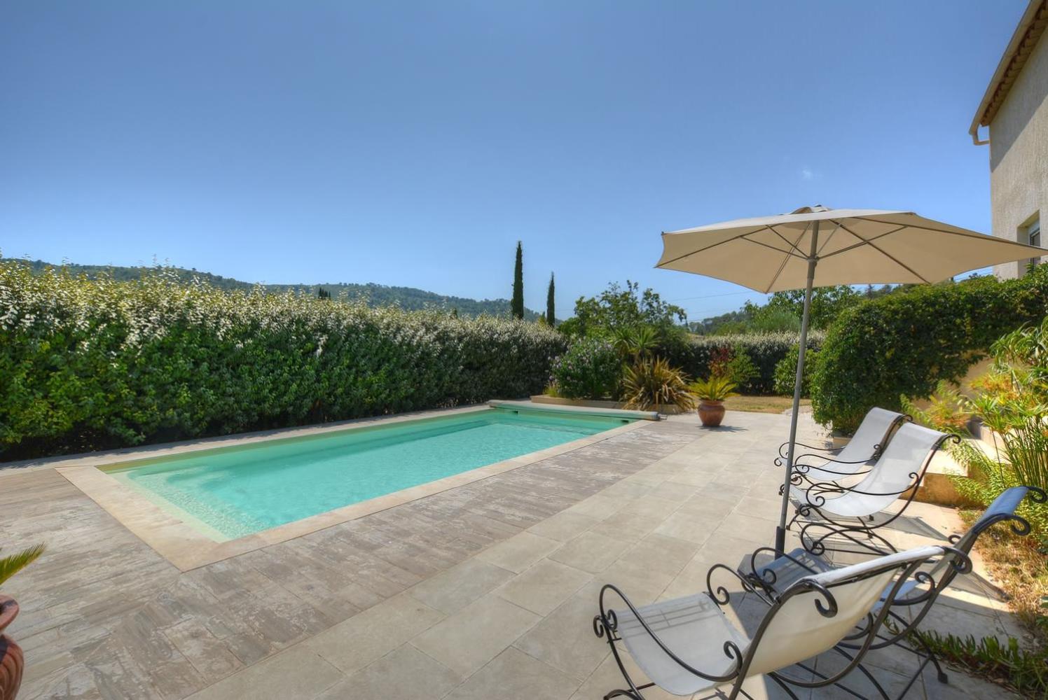 Villa Néoulaise 12 couchages avec piscine et spa en Provence (piscine)